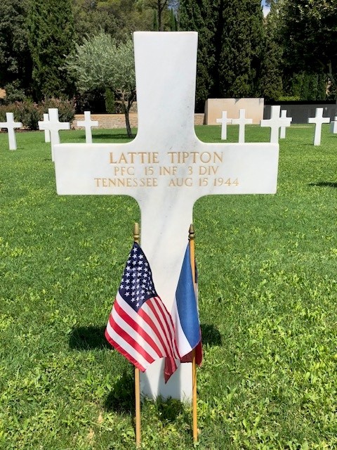 Picture of Pfc. Lattie Tipton’s headstone at Rhone American Cemetery. Credits: American Battle Monuments Commission. 