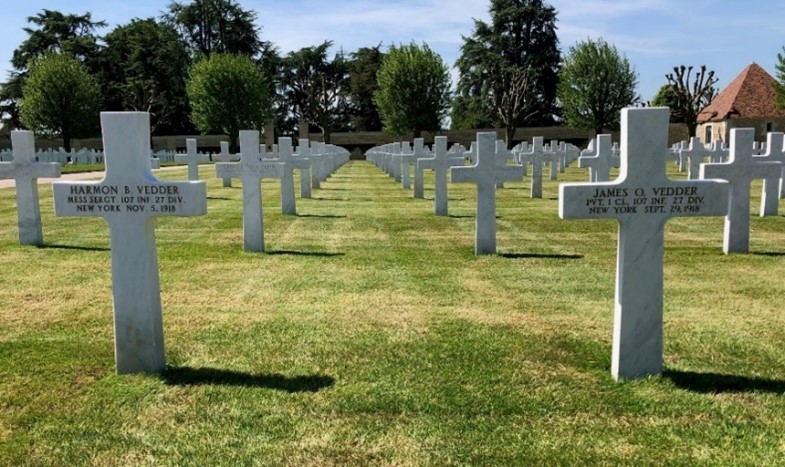 Photo of the Vedder brothers’ headstones at Somme American Cemetery, one of the five pairs of brothers buried at this site. Credits: ABMC