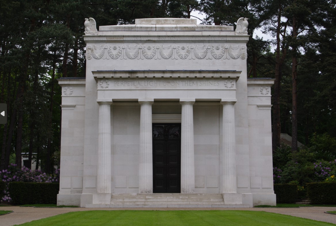 Picture of the chapel at Brookwood American Cemetery. Credits: American Battle Monuments Commission/ Robert Uth.