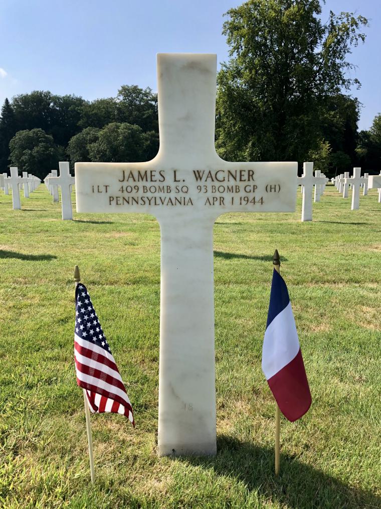 Headstone of First Lieutenant James L. Wagner at Epinal American Cemetery