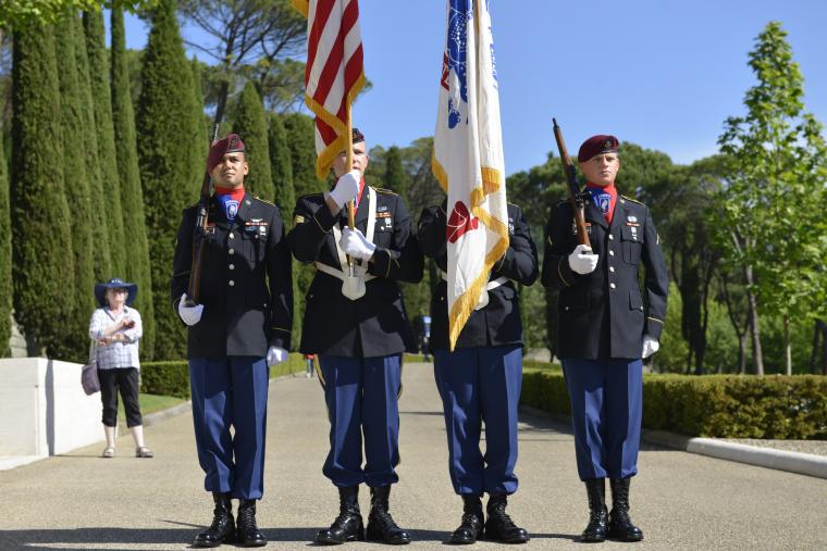 A U.S. military honor guard stands at the ready. 