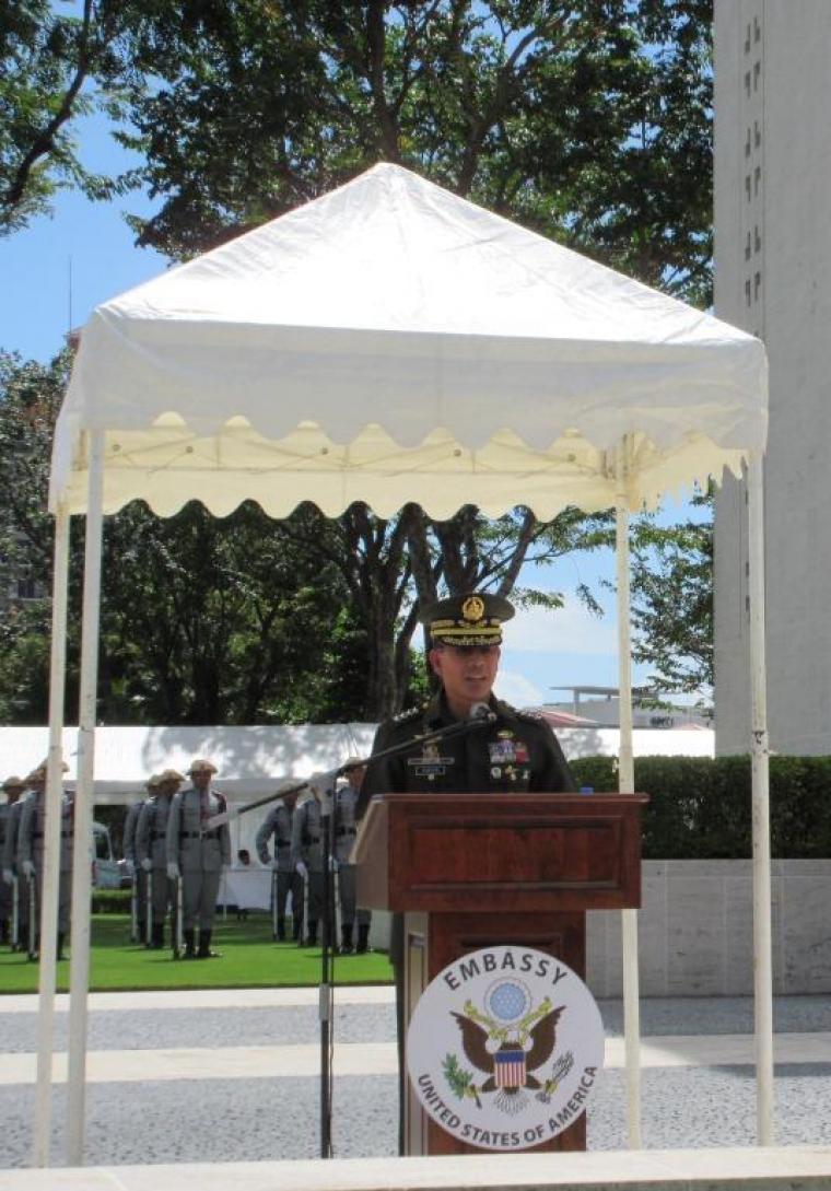 Gen. Hernando Iriberri delivers remarks from the podium during the ceremony. 