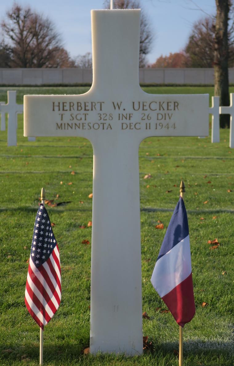 LO-Uecker, Herbert, W., B-25-11